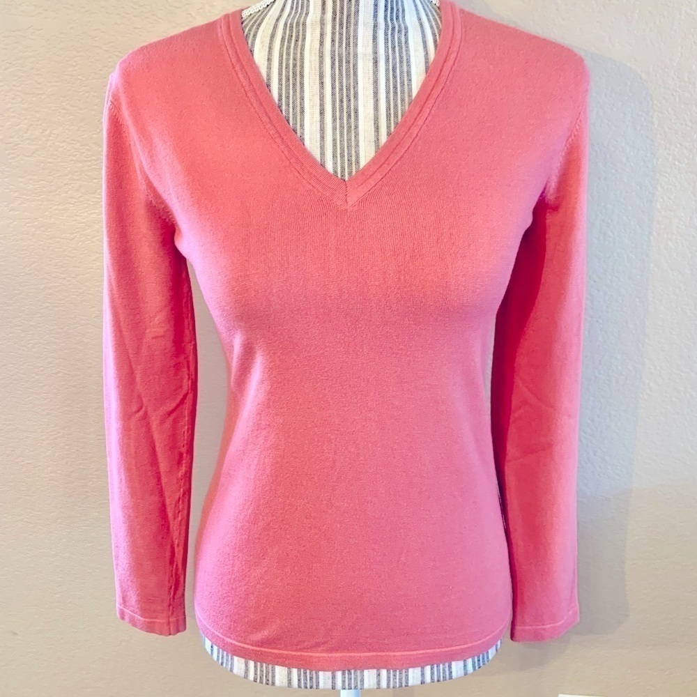 NWT Doncaster Sweater Small Salmon Doncaster Collection Viscose Long Slv V-Neck